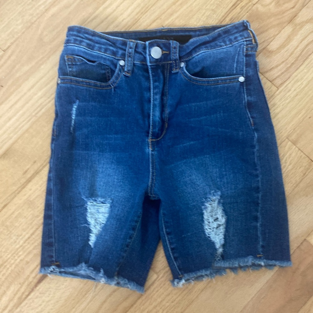 Girls size 12 Bermuda shorts